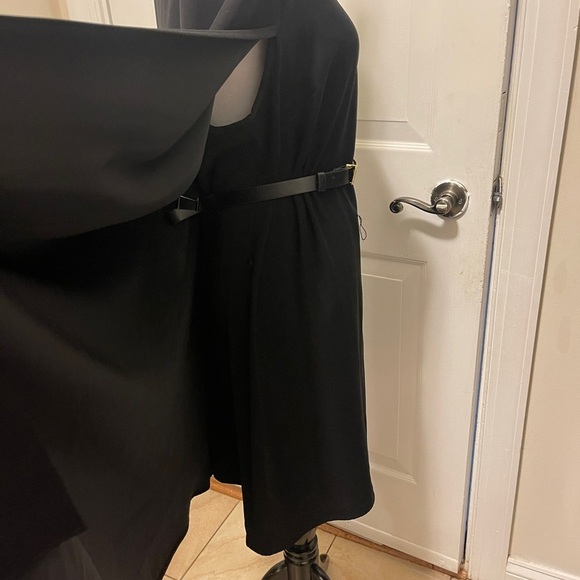 Eliza beautiful mini dress with gorgeous gold belt and attached shawls - Picture 12 of 15